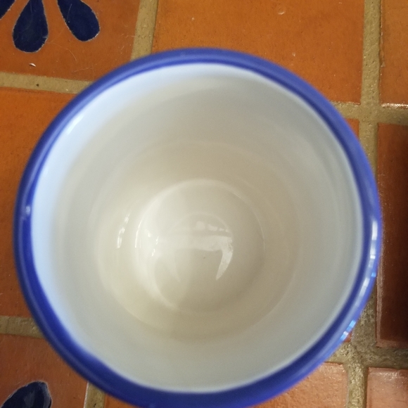 Bathroom Accessories - Picture 9 of 10